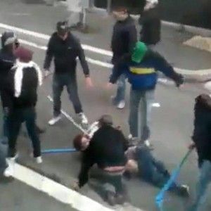 I periti del gip sull'omicidio di Ciro Esposito: "De Santis spar&ograve; quando era gi&agrave; stato sopraffatto dai suoi aggressori"
