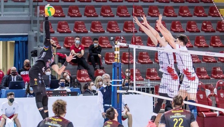 Volley, Champions: Civitanova sfiora l'impresa, lo Zaksa passa 16-14 al Golden set