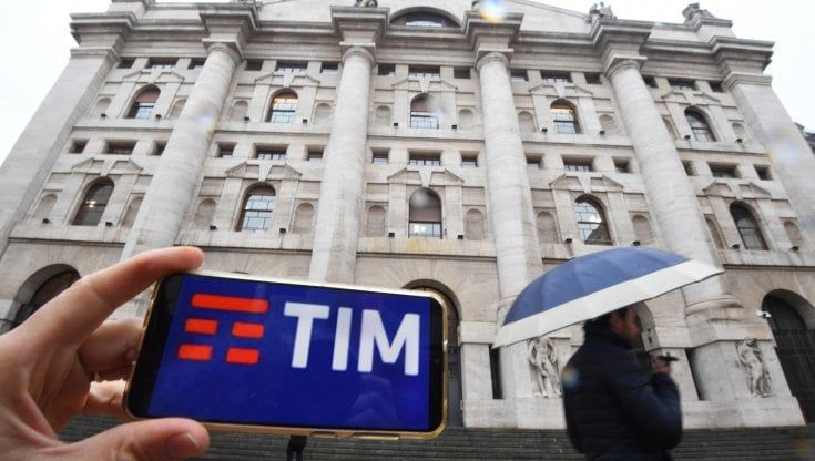 Tim, JP Morgan al fianco di Kkr per finanziare l'Opa. Consob in campo