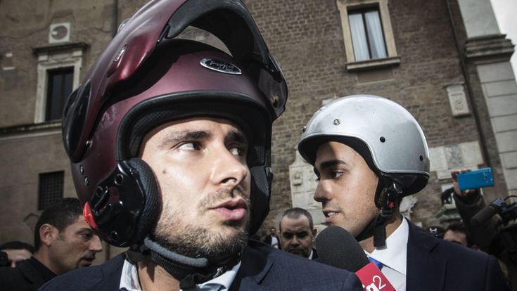 Governo, scontro Grillo-Di Maio nel M5s. Il fondatore telefona al capo politico e sblocca lo stallo
