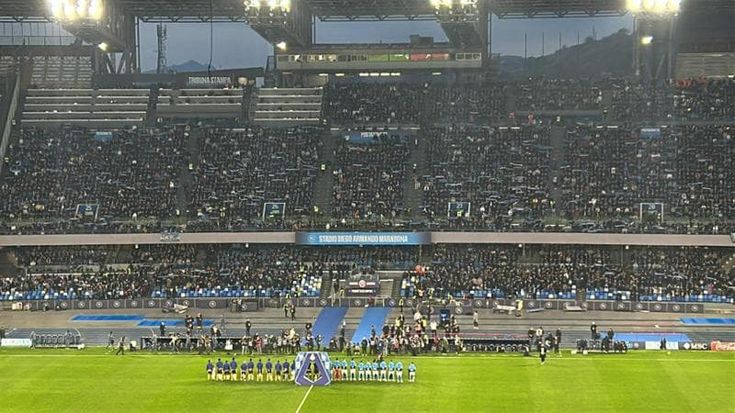Napoli, la tribuna vip crede all’impresa: “Ma che incubo lo spareggio...”