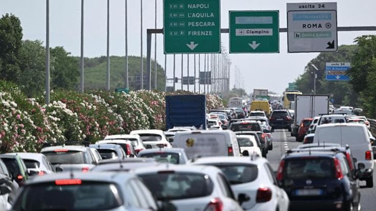 Obbligo di autoradio: ok Ue all’Italia, i costruttori devono montare le antenne per Fm e Dab+