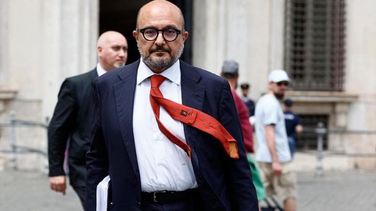 Sangiuliano: “In Rai censurato sempre per mio spirito critico”. E glissa su Signorelli: “Parlate dei khmer rossi”