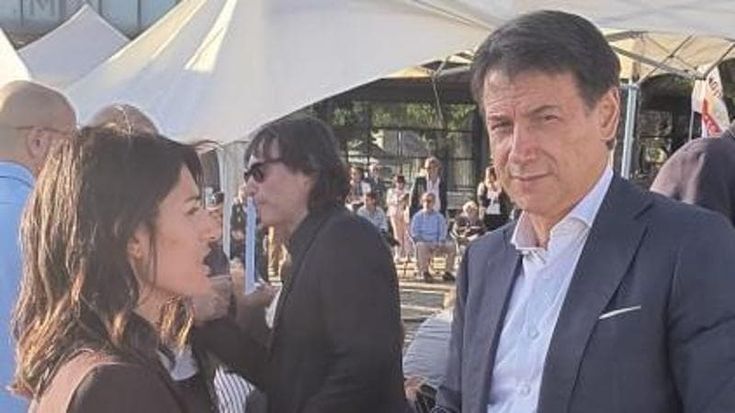 I 5S: “Ora l’intesa con Gualtieri”. Raggi sempre più isolata