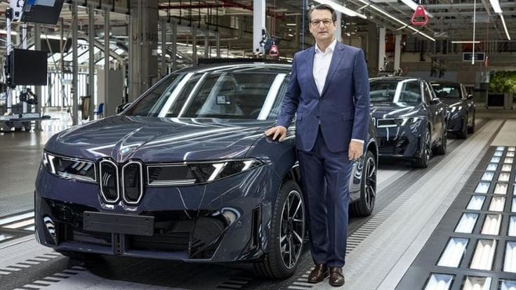 Bmw, cambio della guardia al vertice: da maggio Nedeljkovic nuovo ceo al posto di Zipse