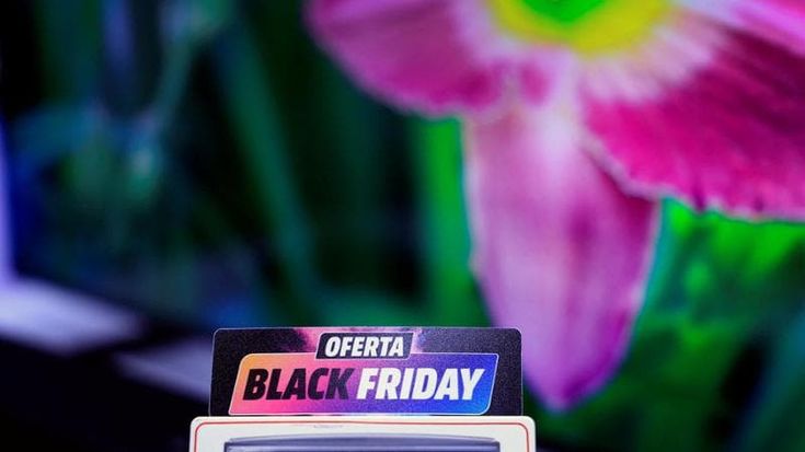 Black Friday, guida alla settimana dello shopping frenetico. I trucchi per capire se il prezzo è davvero sceso