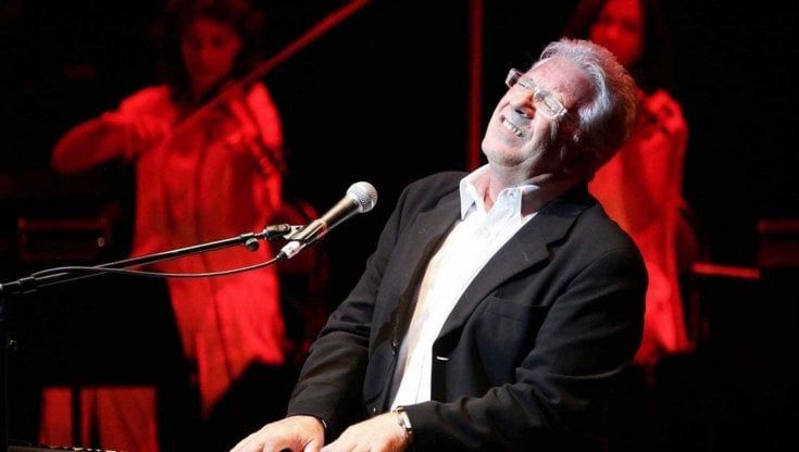 Peppino di Capri: "Vi porto nella mia isola magica che non si concede a tutti..."
