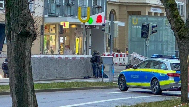 Germania, blitz della polizia di Karlsruhe mette fine alla presa di ostaggi in farmacia