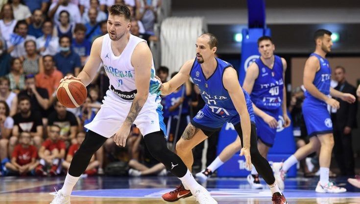 Basket, la Slovenia di Doncic troppo forte per la prima Italia di Pozzecco