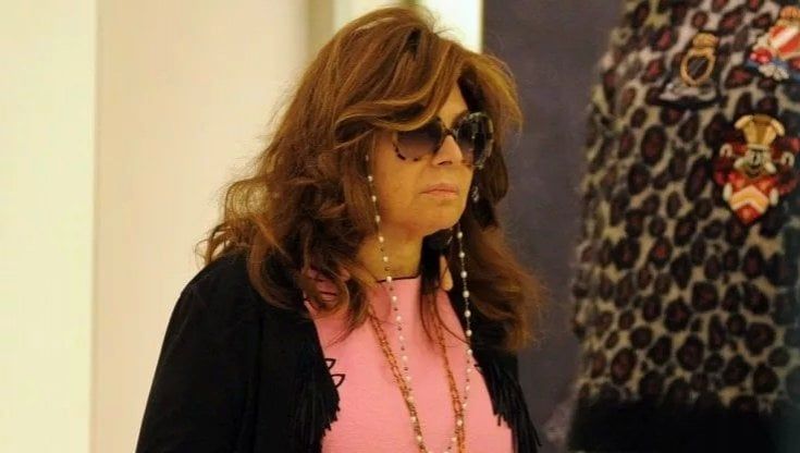 Patrizia Reggiani e l'inchiesta sull'eredità della madre, otto indagati: l'ex lady Gucci derubata dai suoi consulenti   