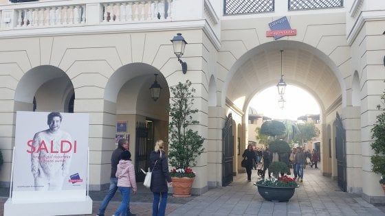 Boom di presenze alla Reggia Designer Outlet  