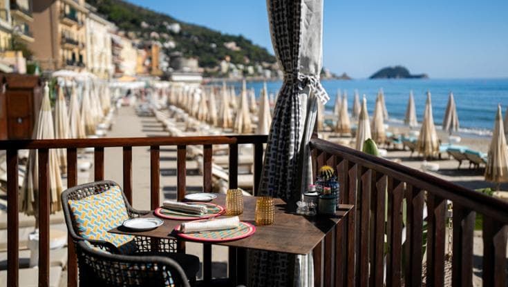 Alassio, l’antico borgo di pescatori diventato uno scrigno di gusto