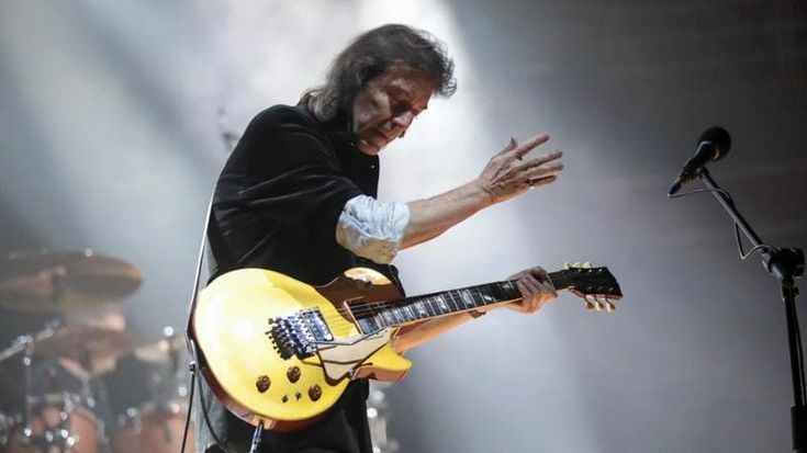 Steve Hackett in concerto: chitarra d’autore per i successi dei Genesis