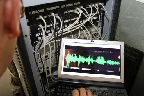 Le Intercettazioni Coi Trojan Arrivano In Parlamento Ecco Cosa Prevedono La Stampa