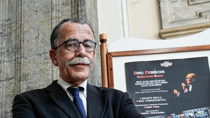 Castellammare, Ruotolo si dimette: “La giunta non argina i clan”. Vicinanza: “Un errore politico”