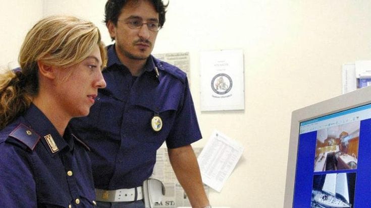 Massarosa, truffa online al Comune: in fumo 120mila euro