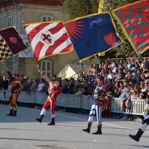 Sagra della polenta e Palio della rana, è festa a Licenza e a Fermignano  