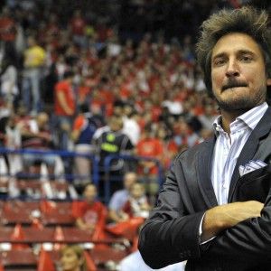 Basket, Reggio Emilia sfida Roma. Pozzecco, il derby per rialzare la testa