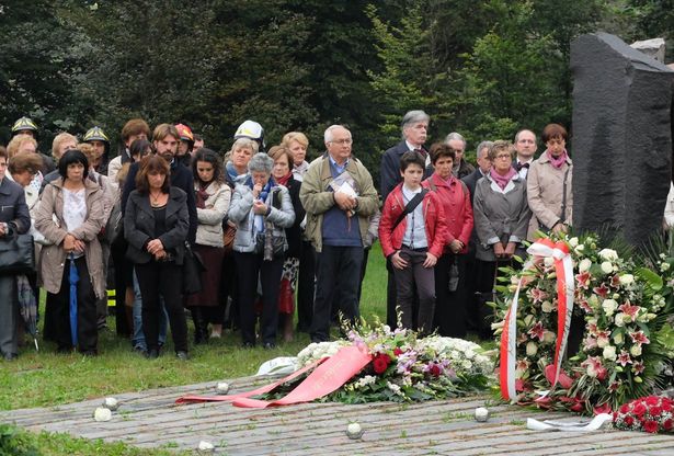 Strage di Linate, Milano ricorda le sue 118 vittime