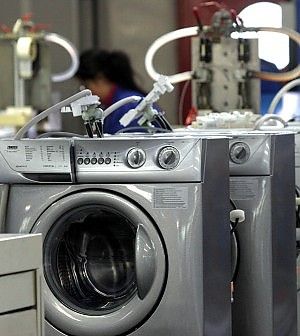 Ue: "La produzione industriale italiana &egrave; calata del 25% dal 2007"
