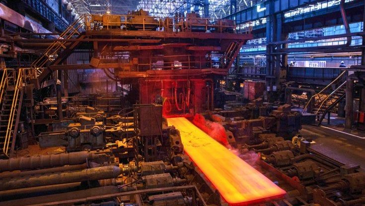Industria manifatturiera: non arrivano le materie prime rischio paralisi per le acciaierie