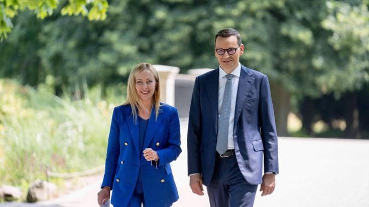 Meloni da Morawiecki. Lo schiaffo di Varsavia su migranti e alleanze