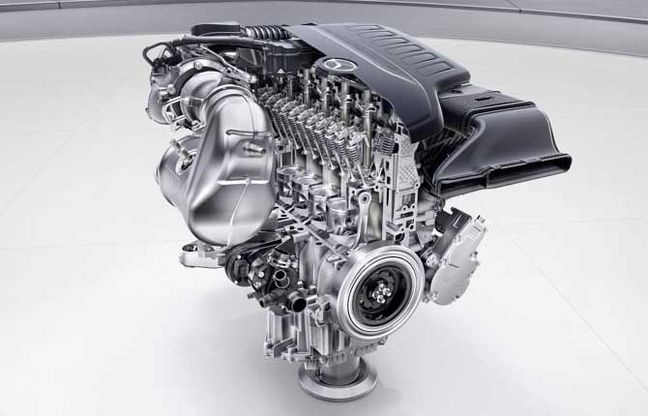 Motori Mercedes-Benz, è sempre una questione di cuore