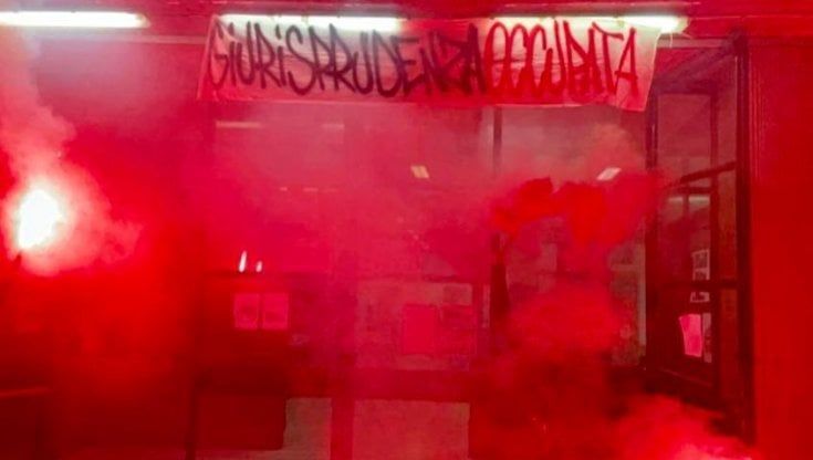 I collettivi occupano Giurisprudenza alla Sapienza e chiedono le dimissioni di Polimeni