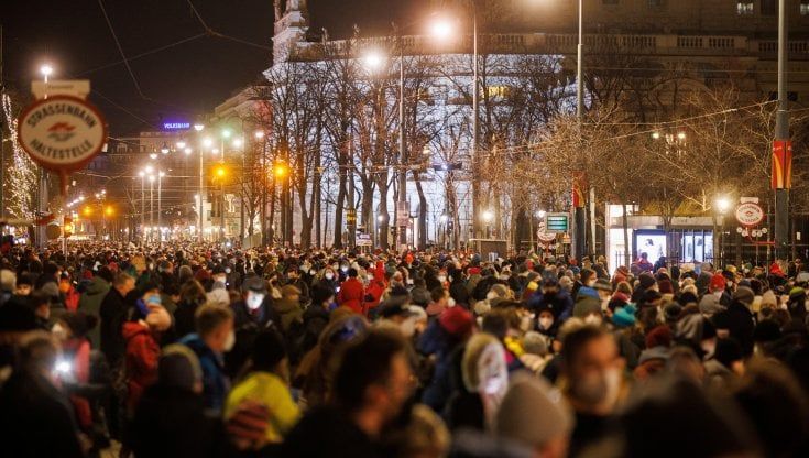 "Ecco come in Austria applichiamo l'obbligo di vaccino: controlli e multe ripetute per chi non si adegua"