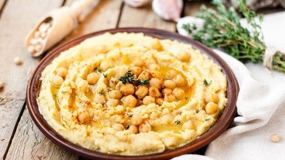 Il piatto simbolo della pace? E' l'hummus, e il mondo lo festeggia così