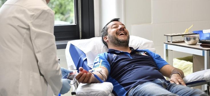 Le elezioni europee viste da Luca Bottura