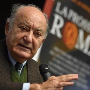 Pa, De Rita: "Non basta una riforma per rinsaldare il rapporto tra potere e popolo"