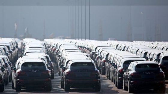 Dieselgate, software illegale su Porsche Cayenne. Berlino ordina il richiamo di 30mila auto