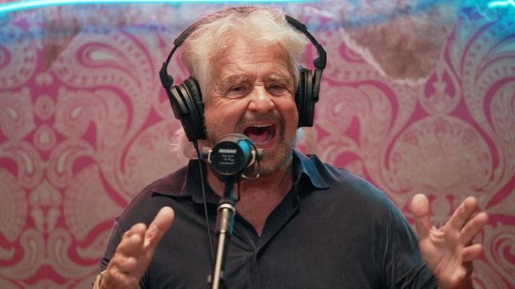 Grillo a pranzo con Andrea Stroppa, contatti con Elon Musk: “Tiene troppo” ai progetti dell’ex 5S