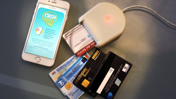 Cashback per multe, bollette e ricariche telefoniche: tutte le spese extra che danno diritto ai rimborsi