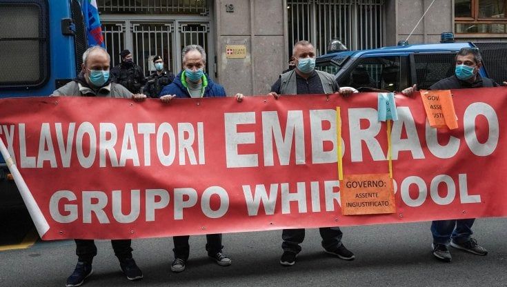 Embraco, il quarto Primo Maggio da incubo per i 400 lavoratori di Riva di Chieri