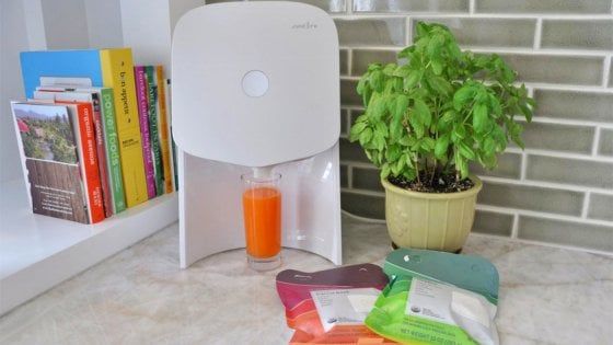 Juicero, il flop dei succhi di frutta 2.0. L'azienda risarcisce i consumatori