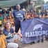 Uganda, il progetto ecologico di una Ong ha scoperto per caso bambini orfani che vivevano nel fango