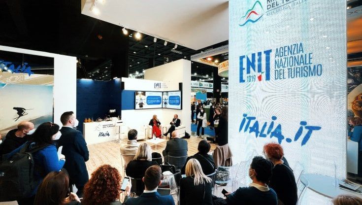 Borsa italiana del Turismo: Enit svela il nuovo logo e la partnership con Netflix