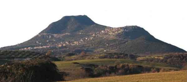 Un sereno rifugio<br>nei colori della Tuscia