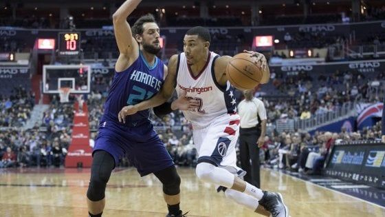 Basket Nba: Belinelli non basta a Charlotte, Cleveland ko senza James
