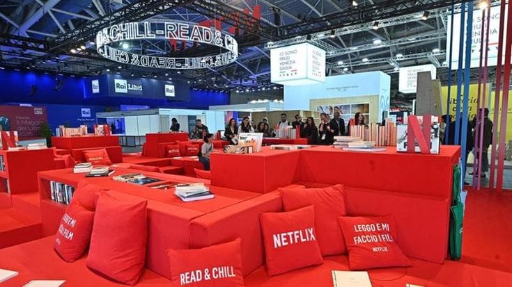 Netflix sbarca al Salone del Libro, con le sceneggiature da leggere tra i cuscini