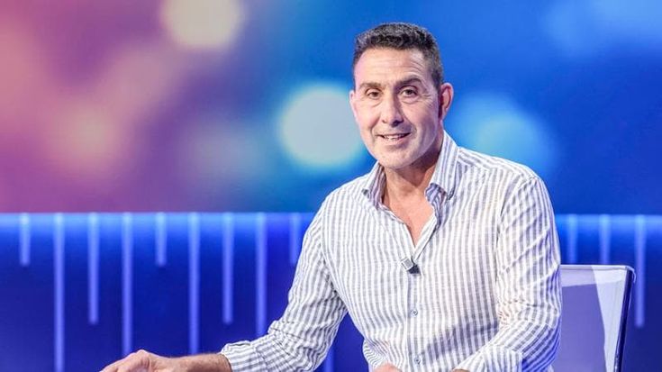 Lo show di Vannacci in tv: “I migranti vanno deportati, sono io la destra autentica”