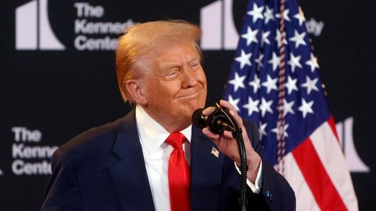 Le Borse oggi, 14 agosto. Ue: “Nuovo testo dagli Usa per l’accordo sui dazi di Trump”