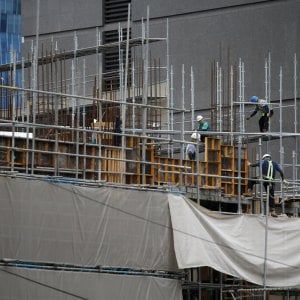 Lavoro Usa peggio del previsto. Si allontana il rialzo dei tassi, i mercati si rafforzano