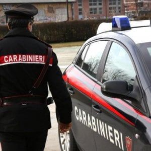 Reggio Emilia, nasconde per mesi la madre morta in casa, poi si spara