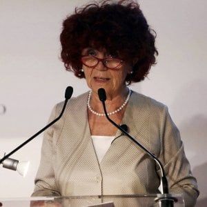 Ministra Fedeli: "I conservatori musicali a rischio diventeranno di Stato"