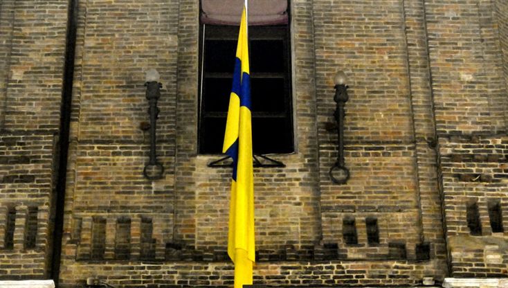 Caro energia: Parma spegne i Palazzi per protesta - foto