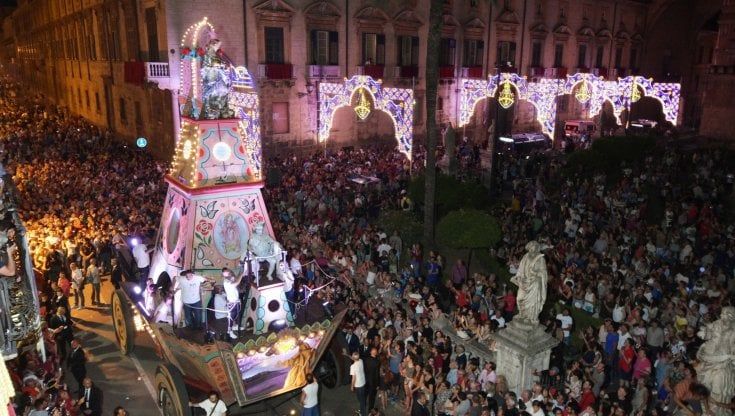 Festino, concerto al Foro Italico e medici sul carro. Il 14 luglio del neo-sindaco