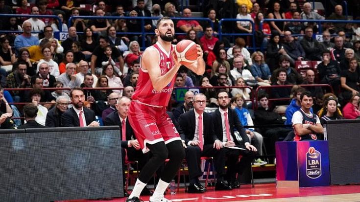 Serie A, affollamento in vetta in attesa di Virtus Bologna-Brescia